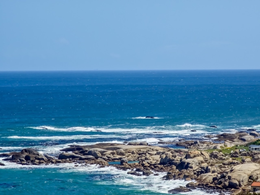 To Let 7 Bedroom Property for Rent in Camps Bay Western Cape